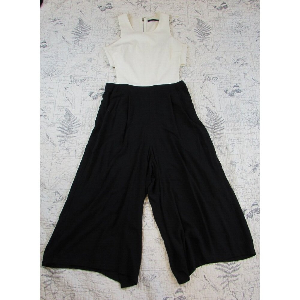 Women’s Silvian Heach Black cream wide leg crop Jumpsuit open sides back sexy M